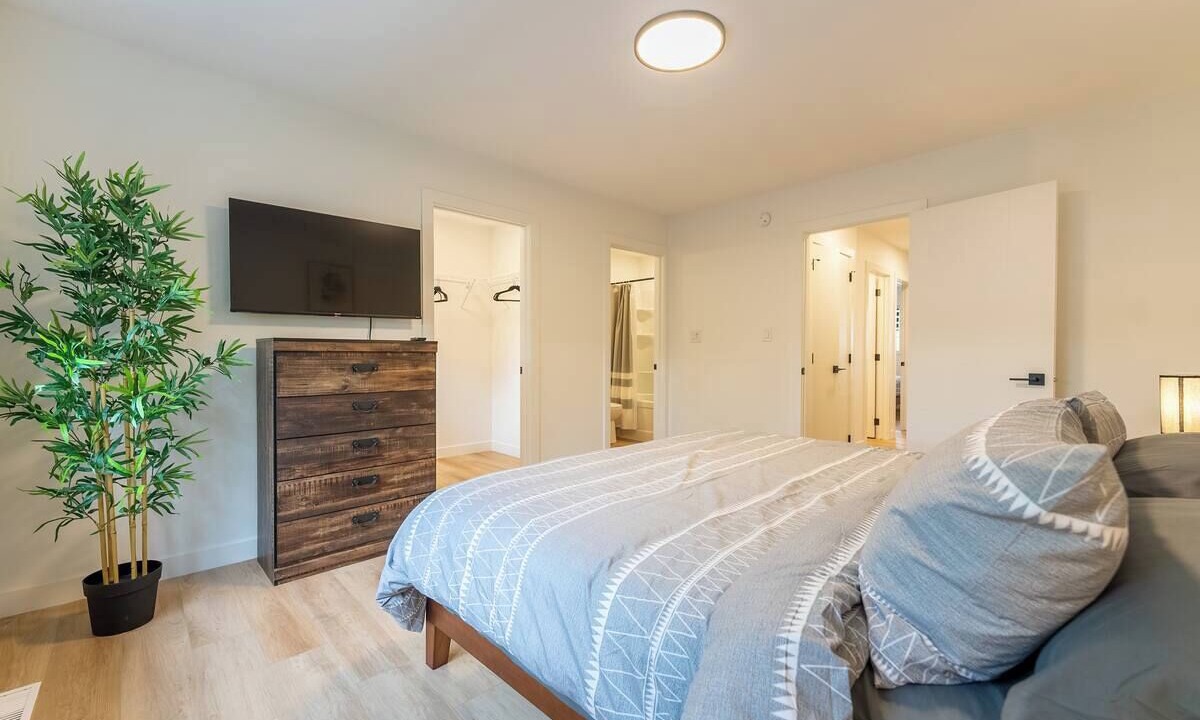 Photo of Bedroom in St. James