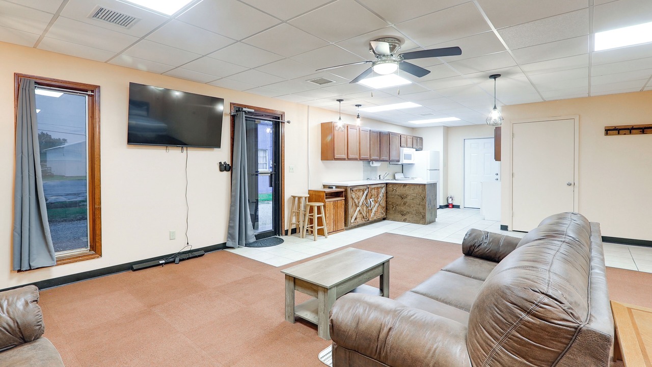 Photo of Livingroom in Fredonia