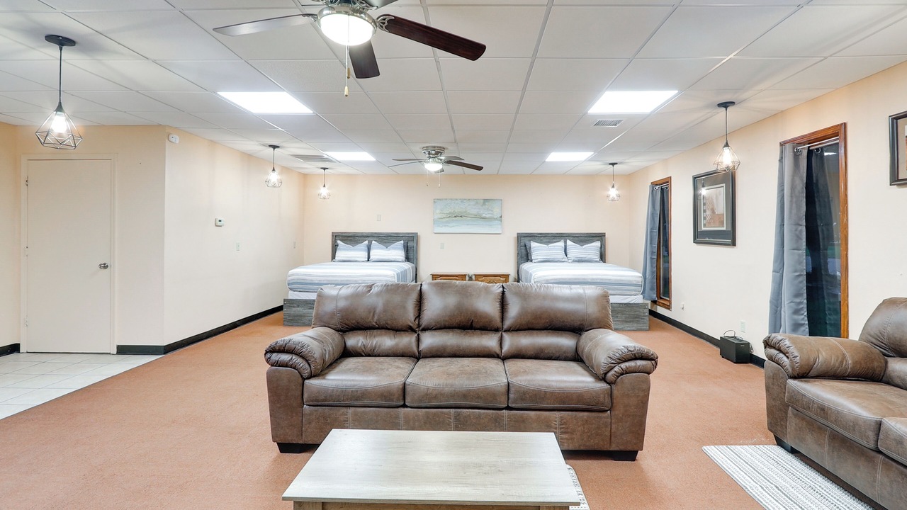 Photo of Livingroom in Fredonia