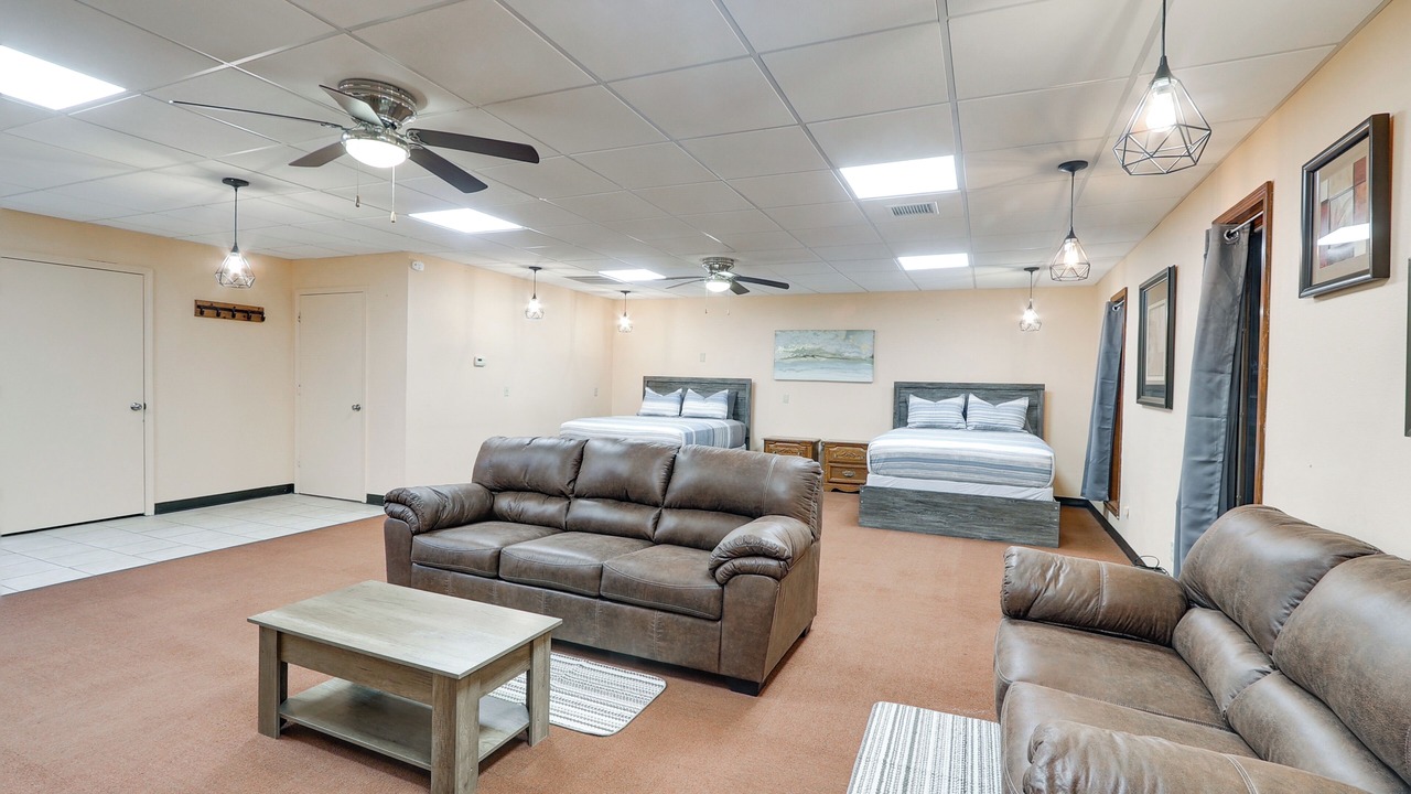 Photo of Livingroom in Fredonia