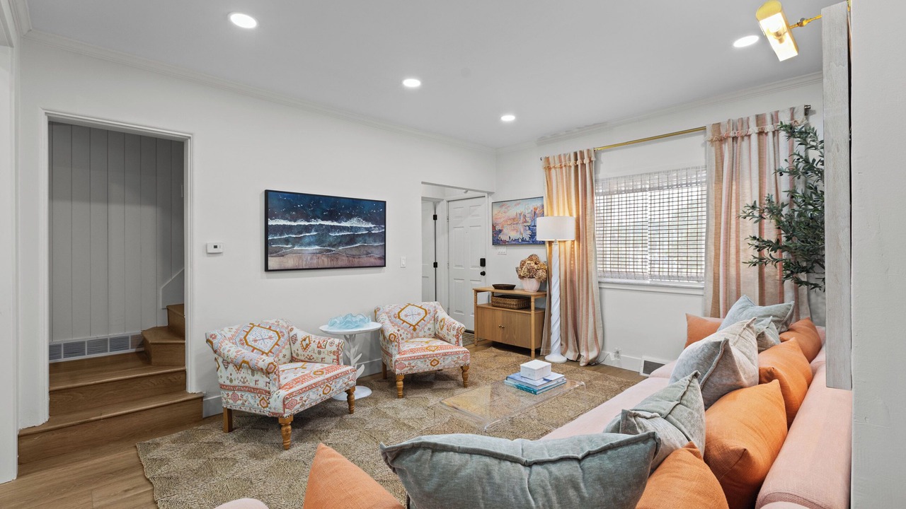 Photo of Livingroom in Carnegie