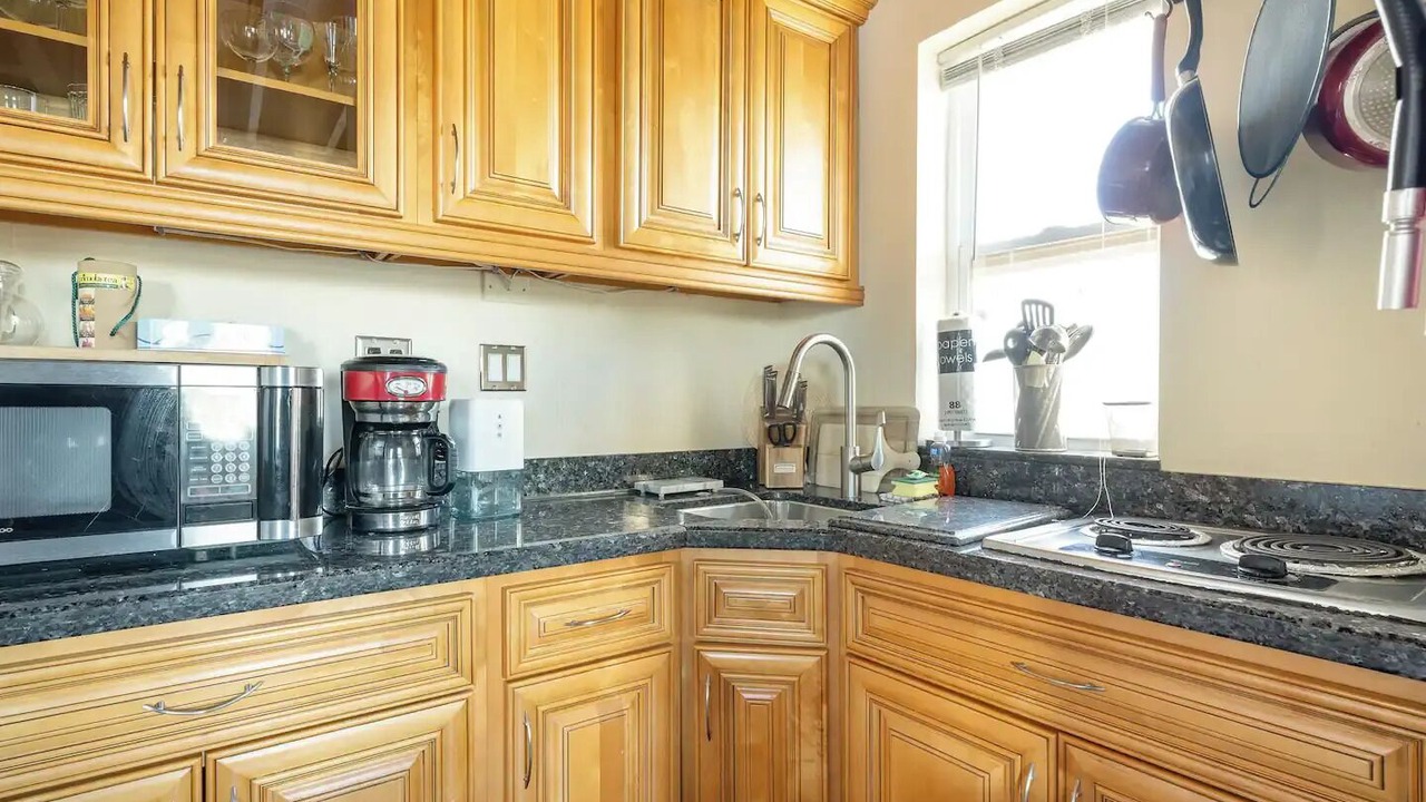 Photo of Kitchen in Hollywood Lakes