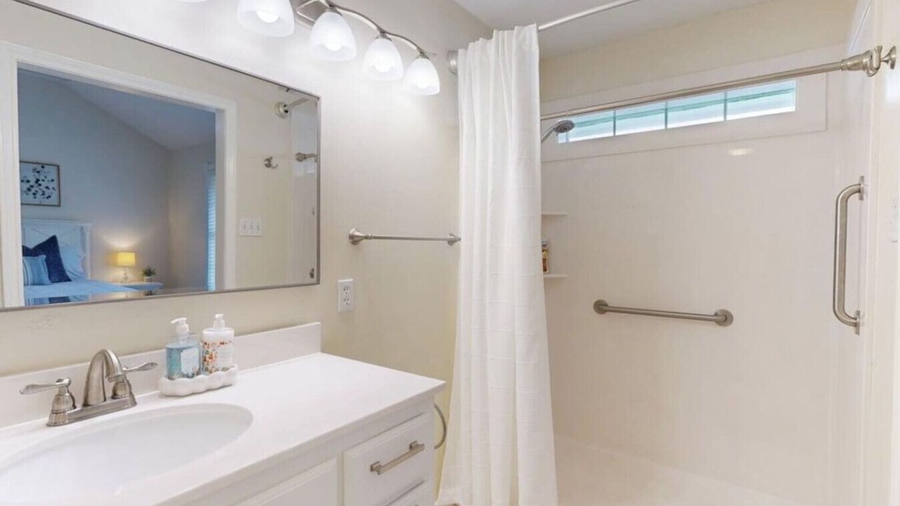 Photo of Bathroom in Eastmark