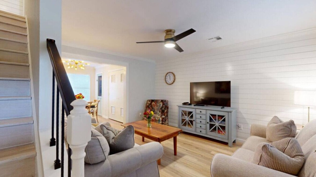 Photo of Livingroom in College Station