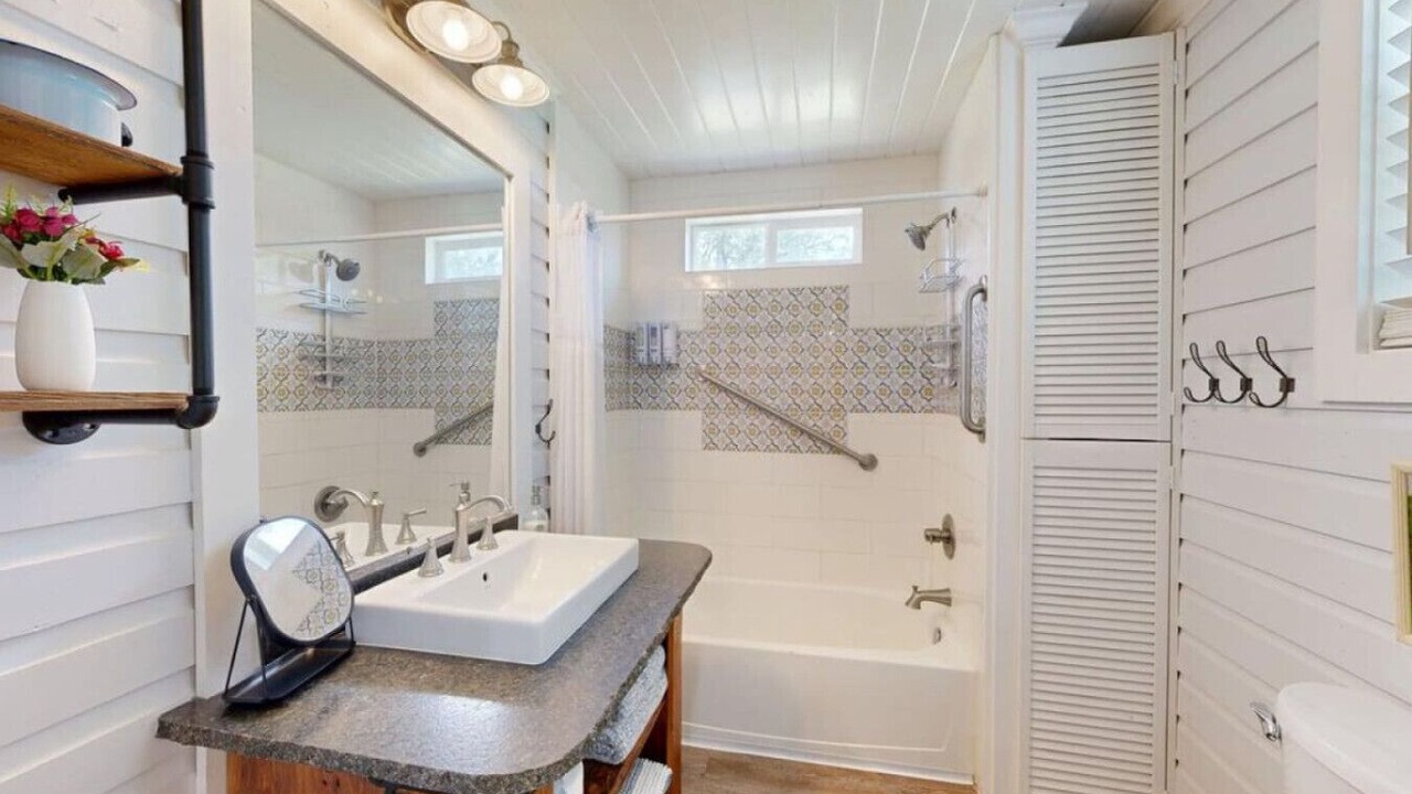 Photo of Bathroom in Wellborn