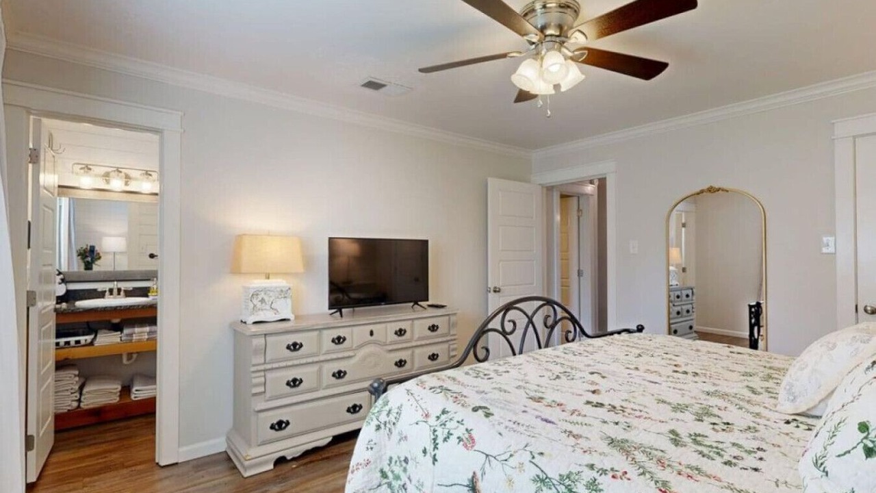 Photo of Bedroom in Bryan