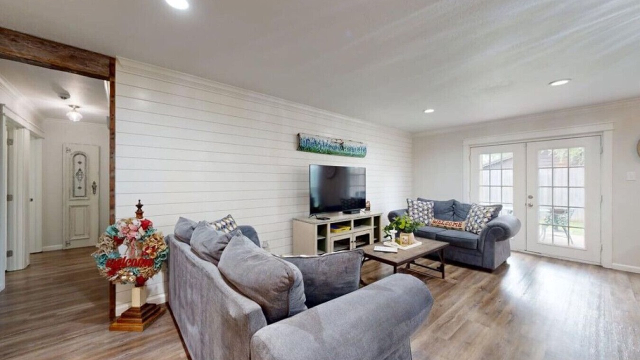 Photo of Livingroom in Bryan