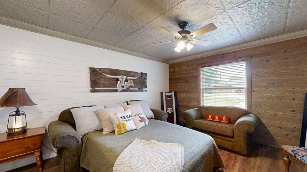 Photo of Bedroom in Bryan
