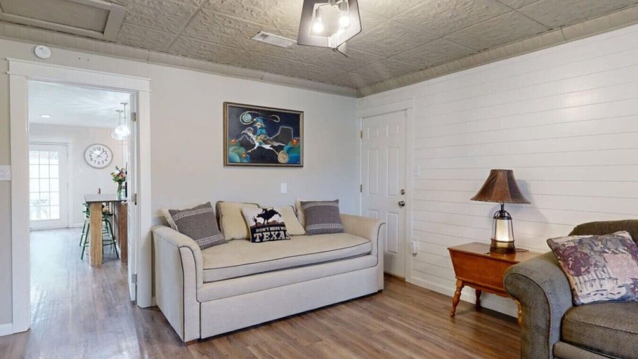 Photo of Livingroom in Bryan