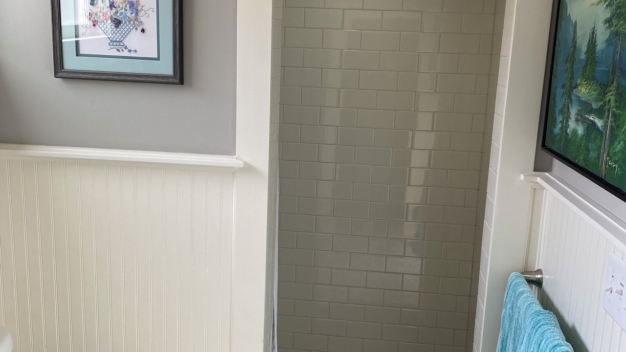 Photo of Bathroom in King William