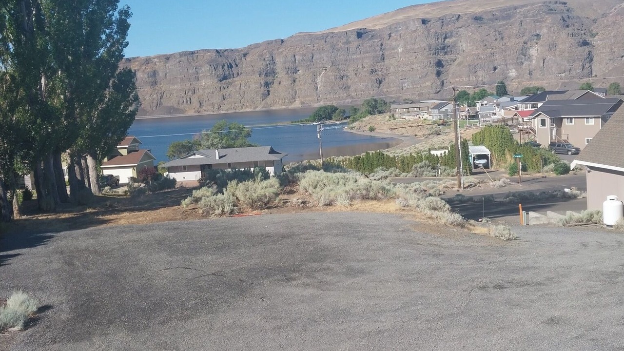 Photo of Outdoor in Sunland Estates