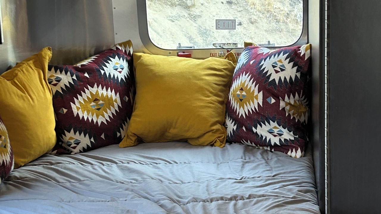 Photo of Bedroom in Sunland Estates