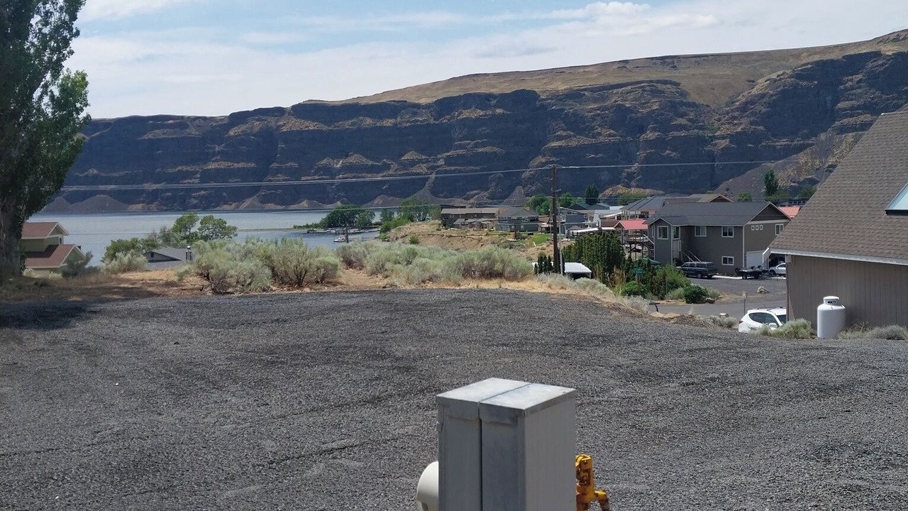 Photo of Outdoor in Sunland Estates