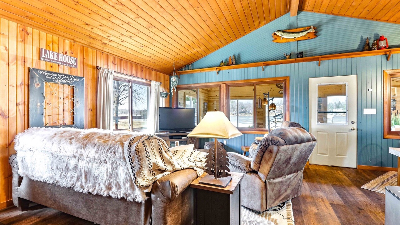 Photo of Bedroom in Nekoosa