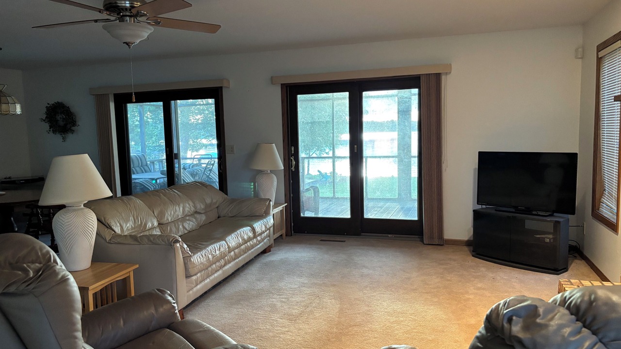 Photo of Livingroom in Paynesville