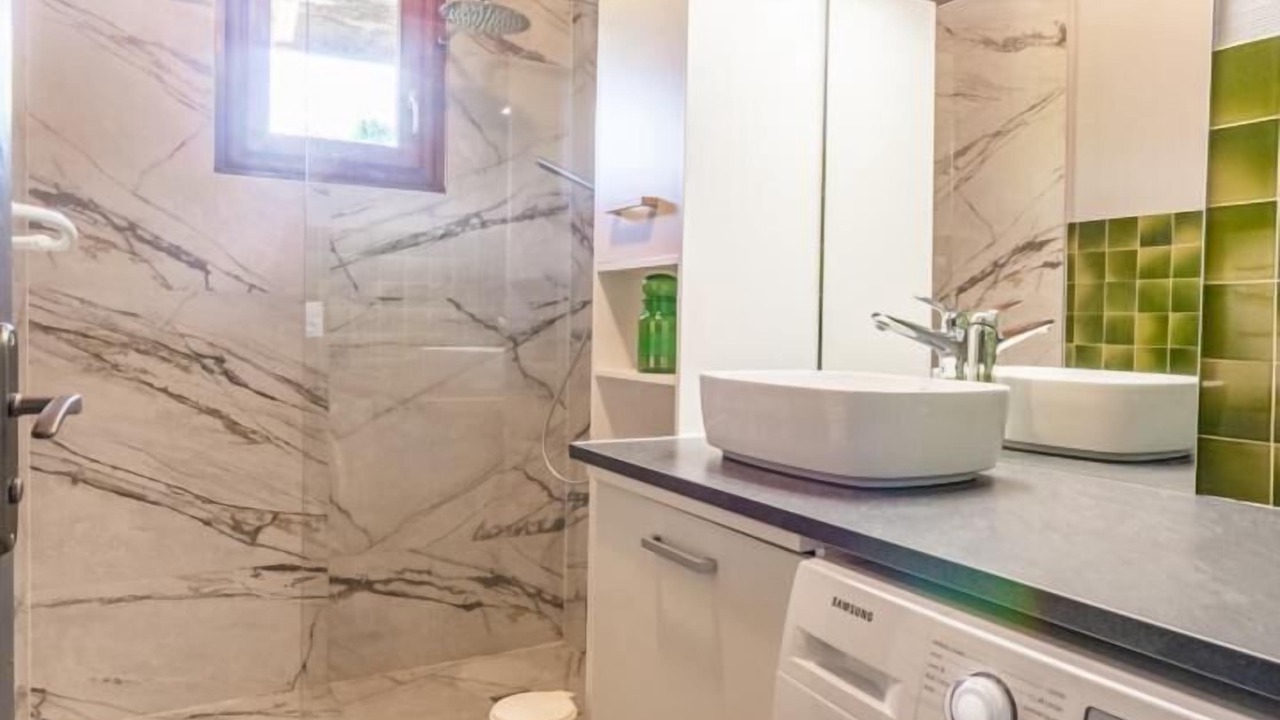 Photo of Bathroom in Saint-Pierre-d'Entremont