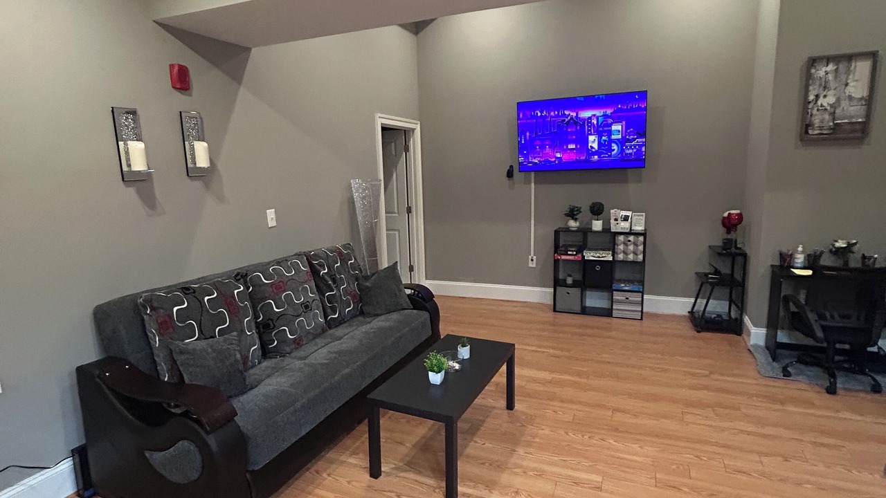 Photo of Livingroom in Bolton Hill