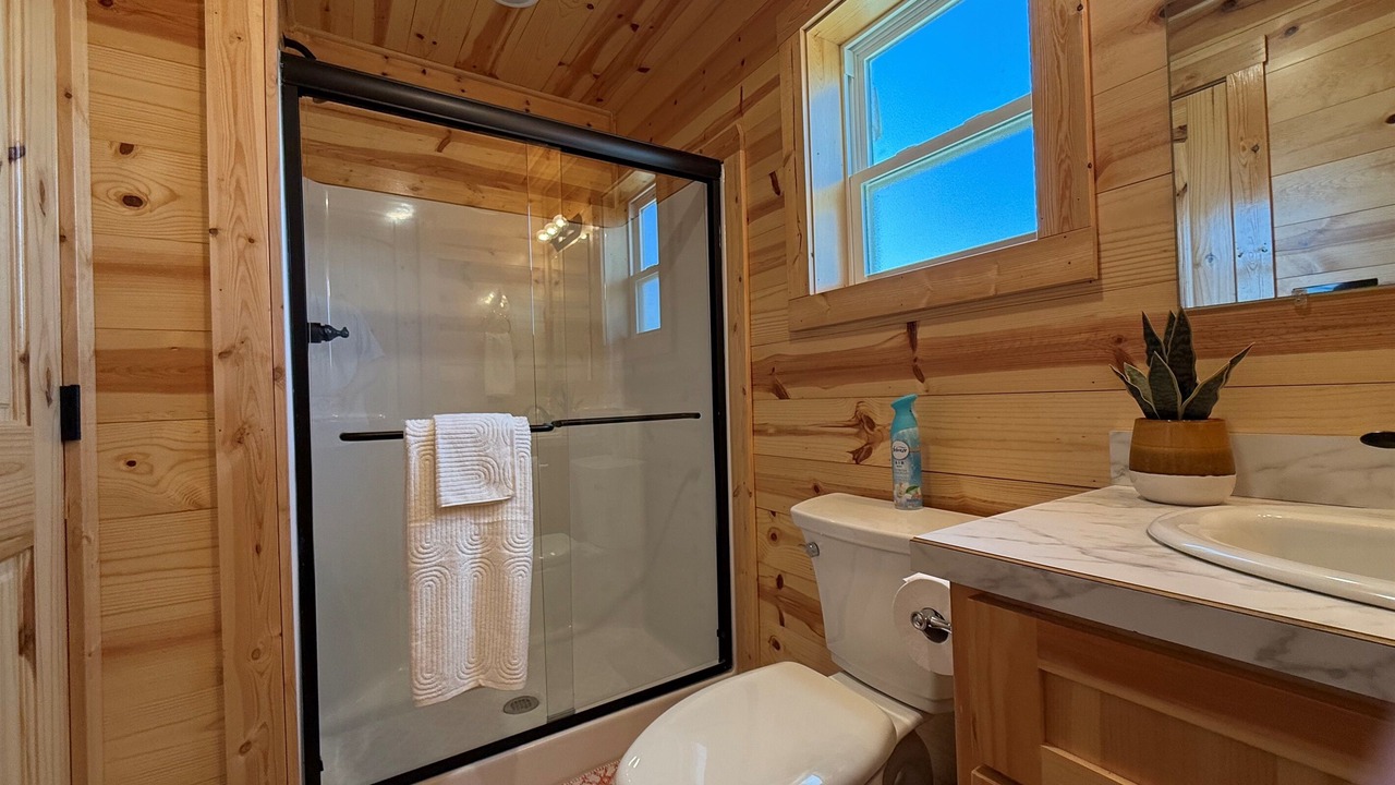 Photo of Bathroom in Gatesville