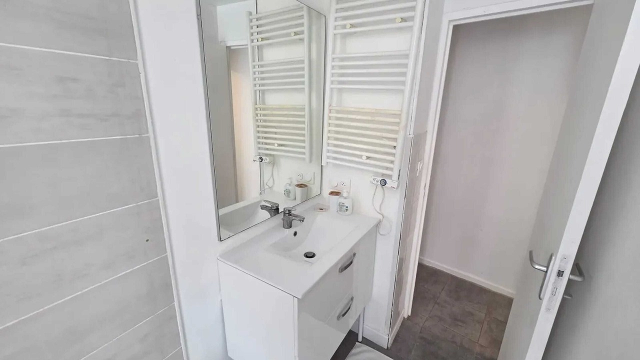 Photo of Bathroom in Rive Droite