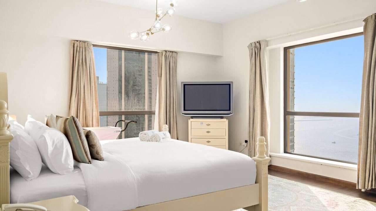 Photo of Bedroom in Jumeirah Beach Residence