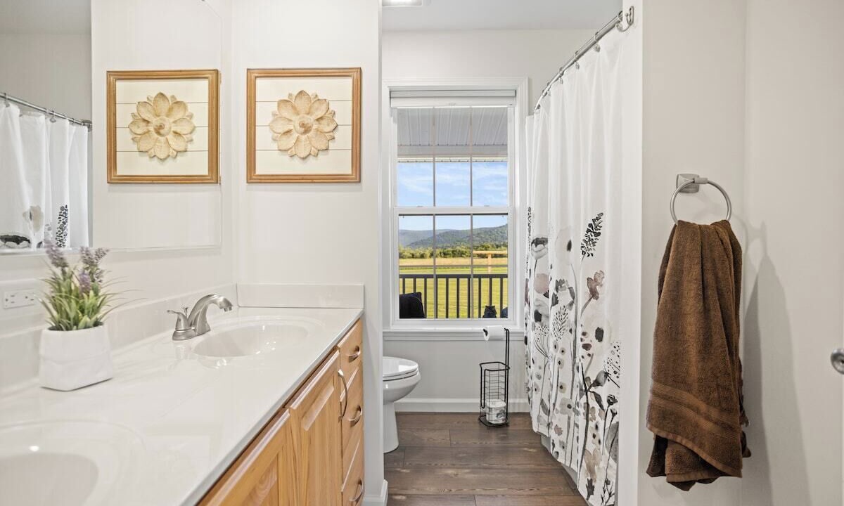Photo of Bathroom in Cowanesque