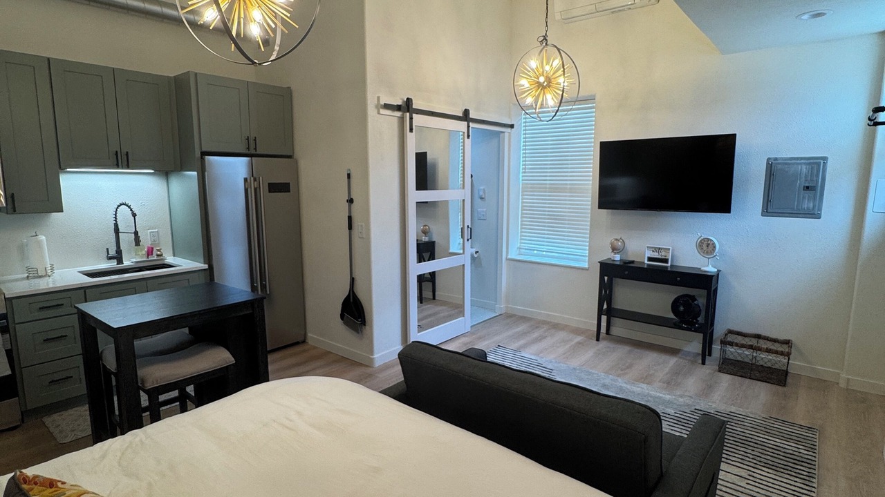 Photo of Others in Lakeview