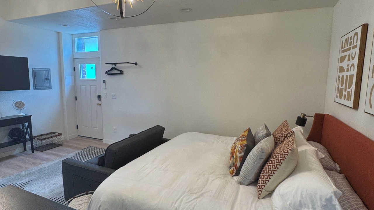 Photo of Others in Lakeview