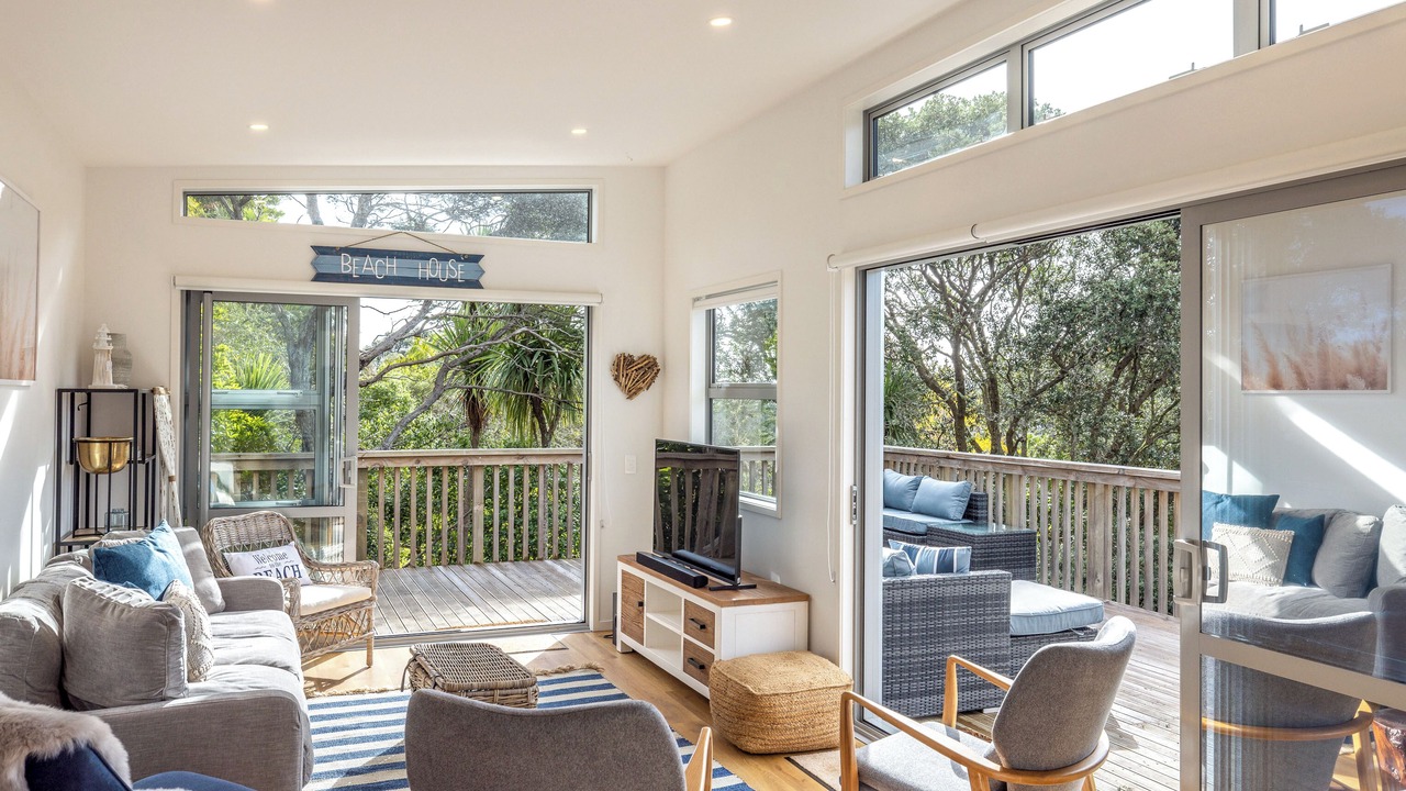 Photo of Livingroom in Palm Beach