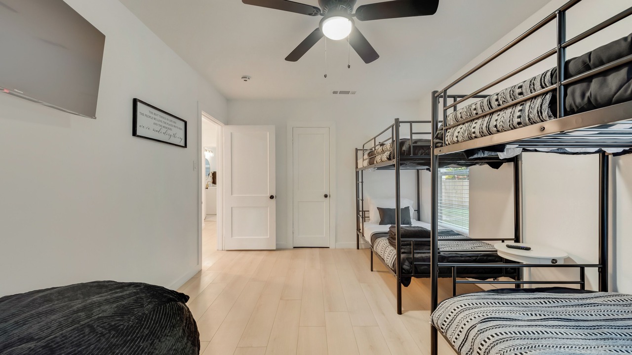 Photo of Bedroom in Central Arlington