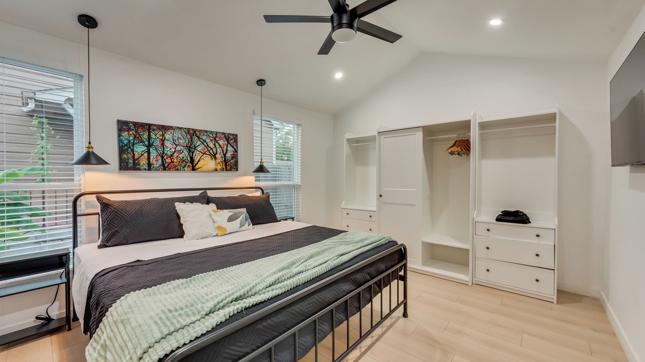 Photo of Bedroom in Central Arlington