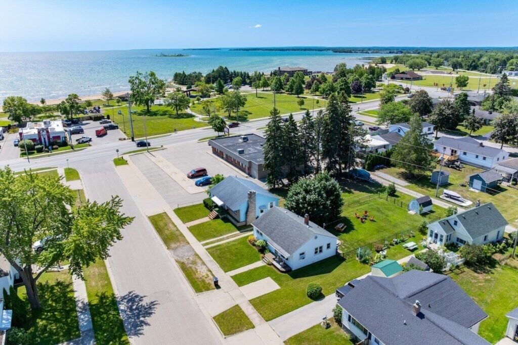 Photo of Others in Alpena