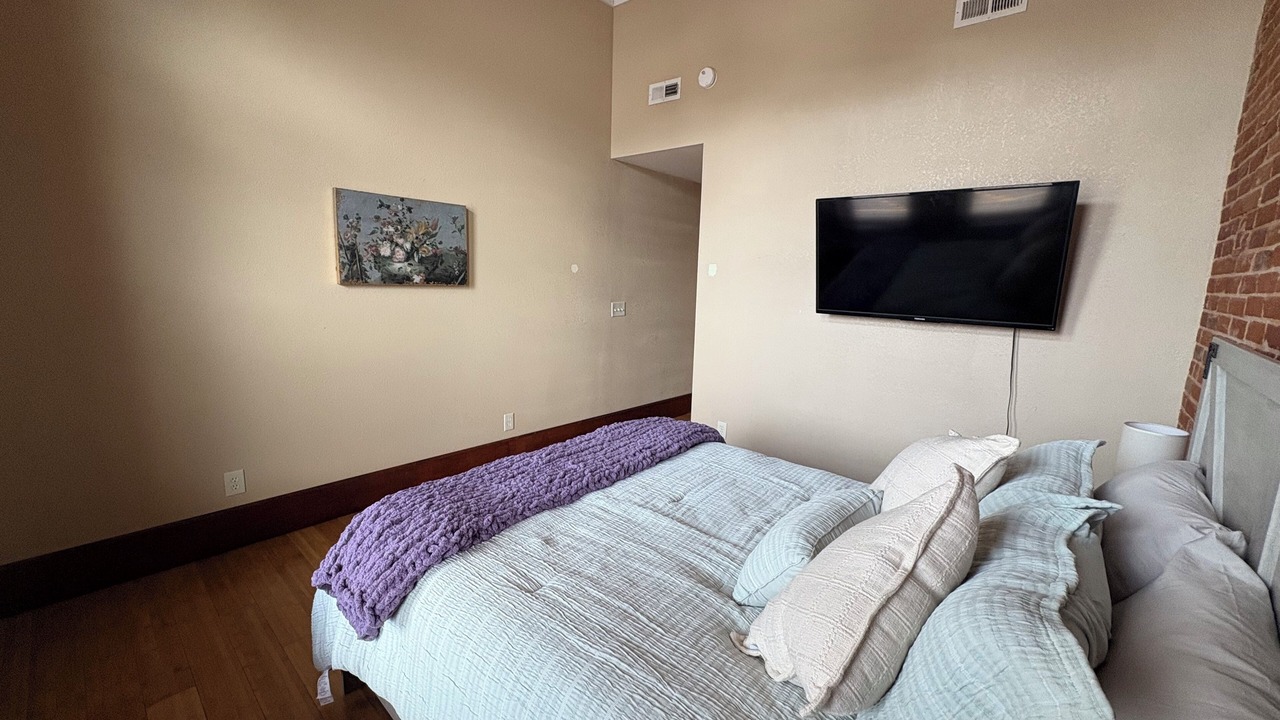 Photo of Bedroom in New Franklin