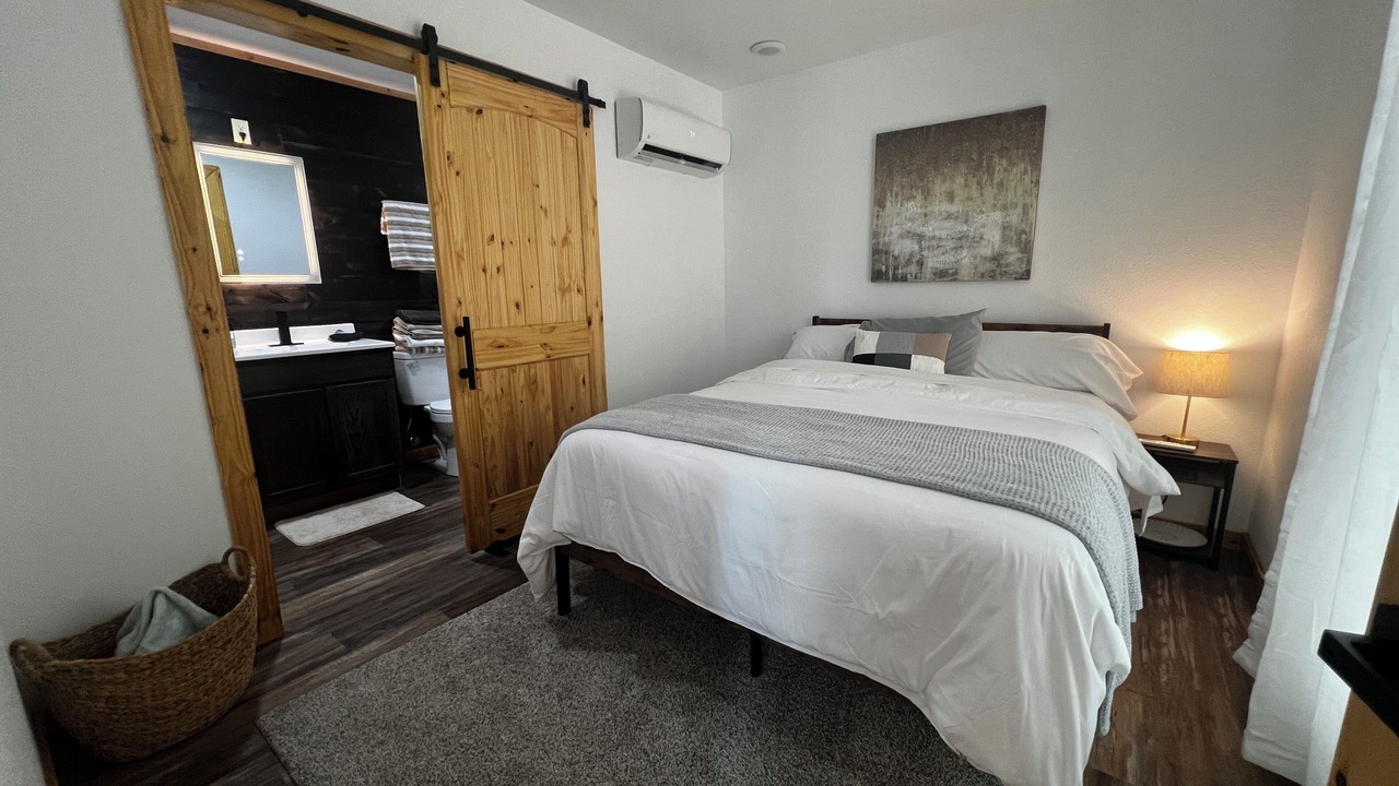 Photo of Bedroom in Pearcy