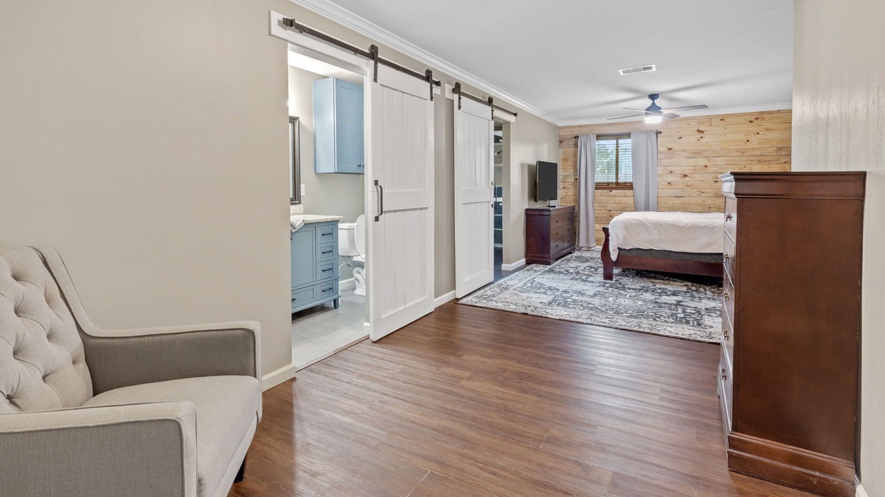 Photo of Bedroom in Westlake