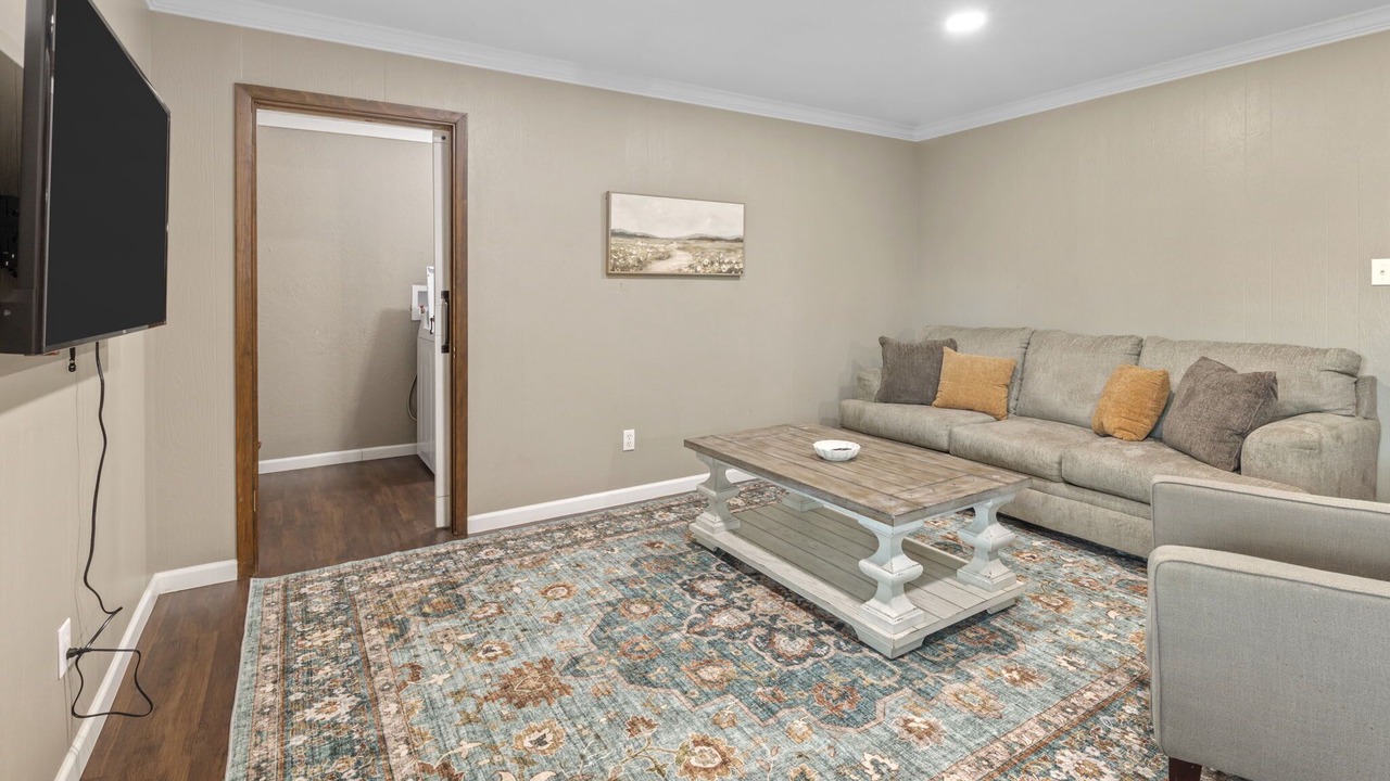 Photo of Livingroom in Westlake