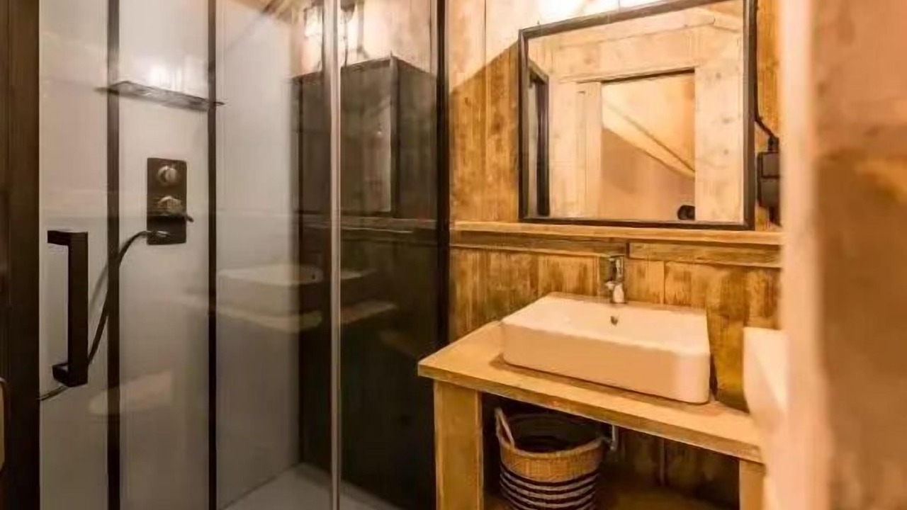 Photo of Bathroom in Saint-Michel-en-l'Herm