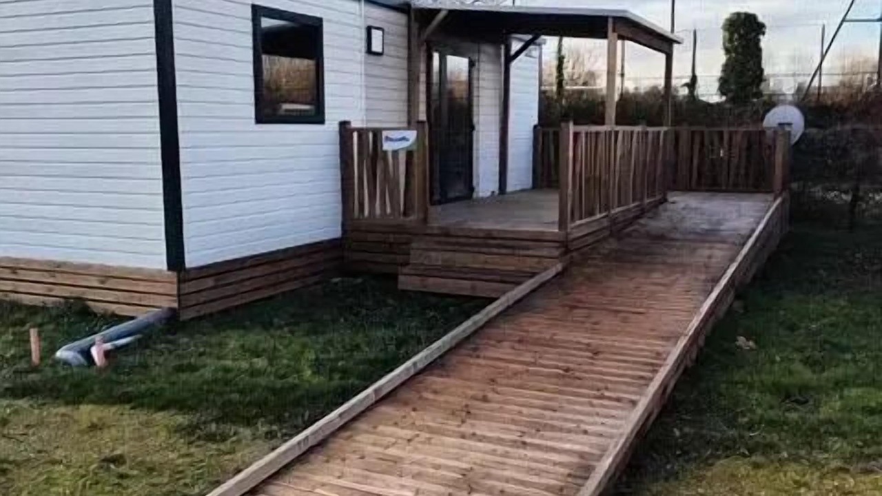 Photo of Outdoor in Perrex