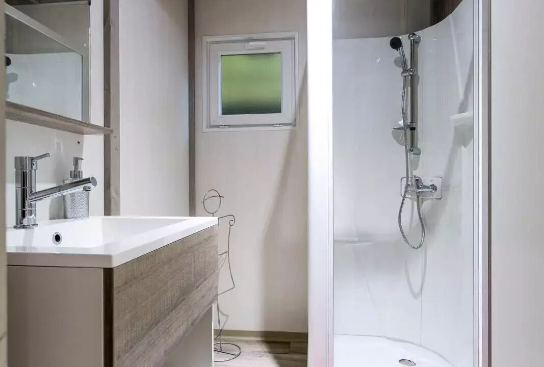 Photo of Bathroom in Saint-Martin-Lars-en-Sainte-Hermine