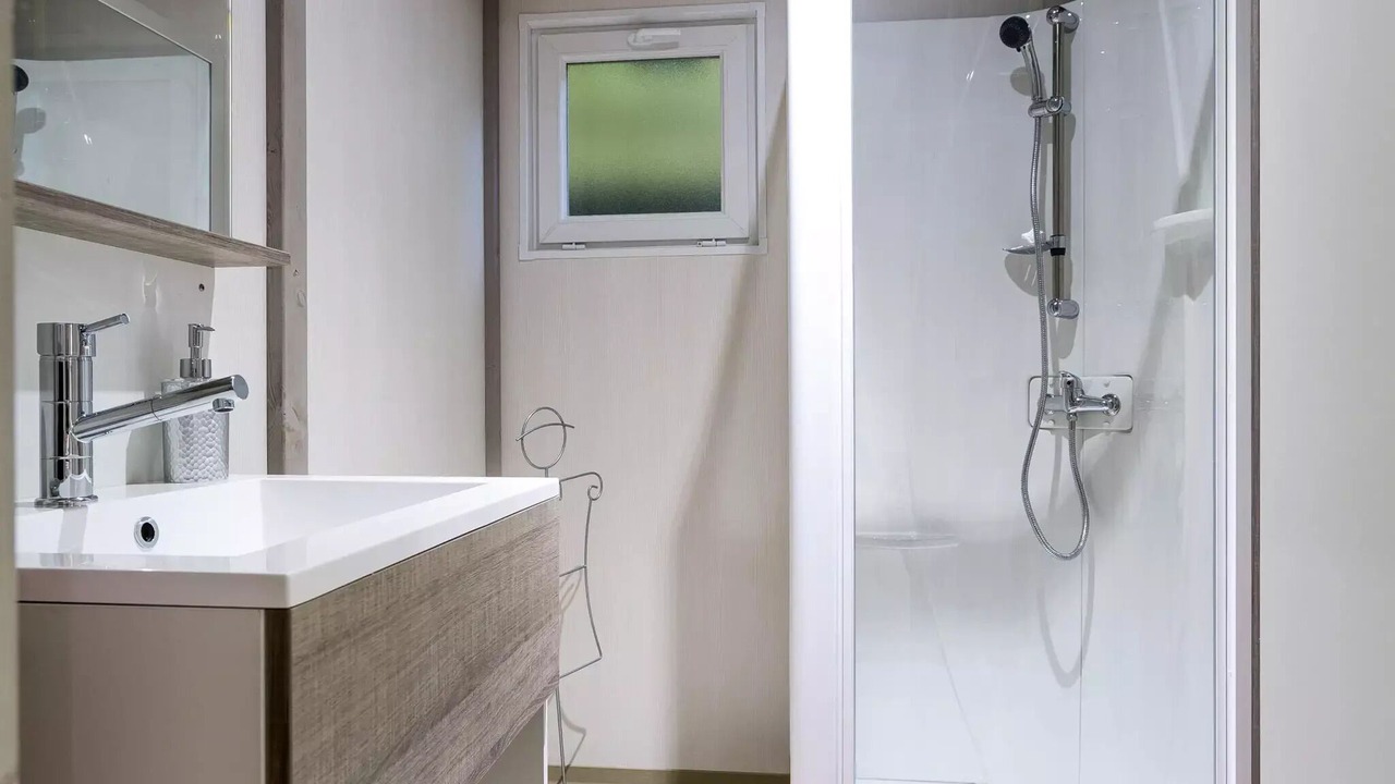 Photo of Bathroom in Saint-Martin-Lars-en-Sainte-Hermine