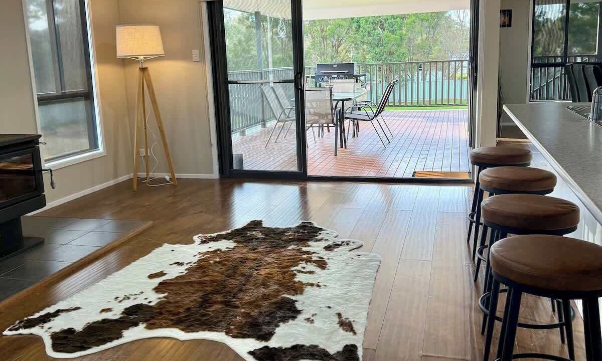 Photo of Others in Denman