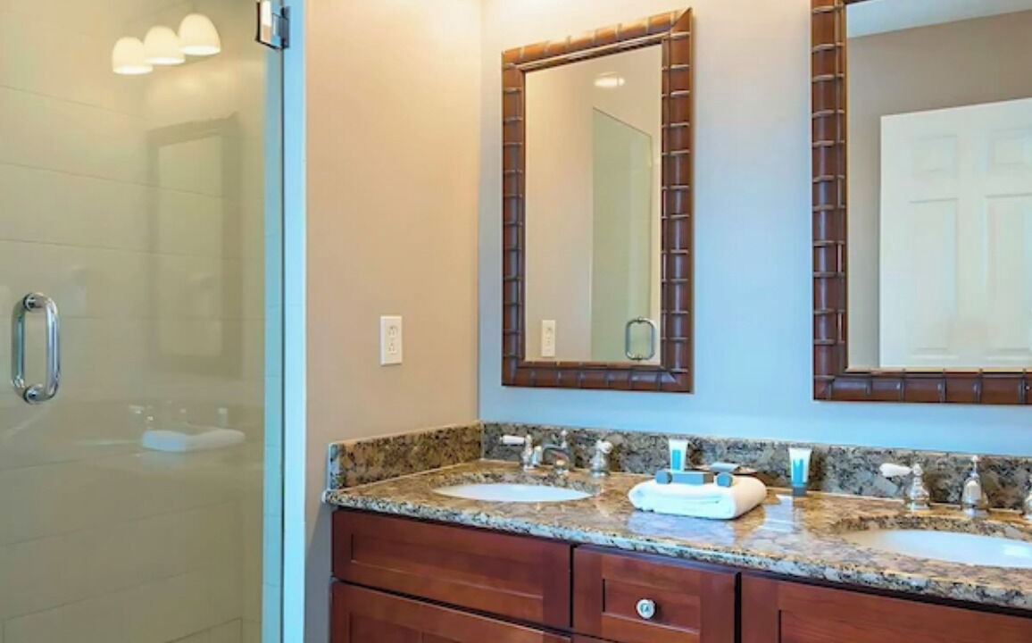 Photo of Bathroom in Marathon