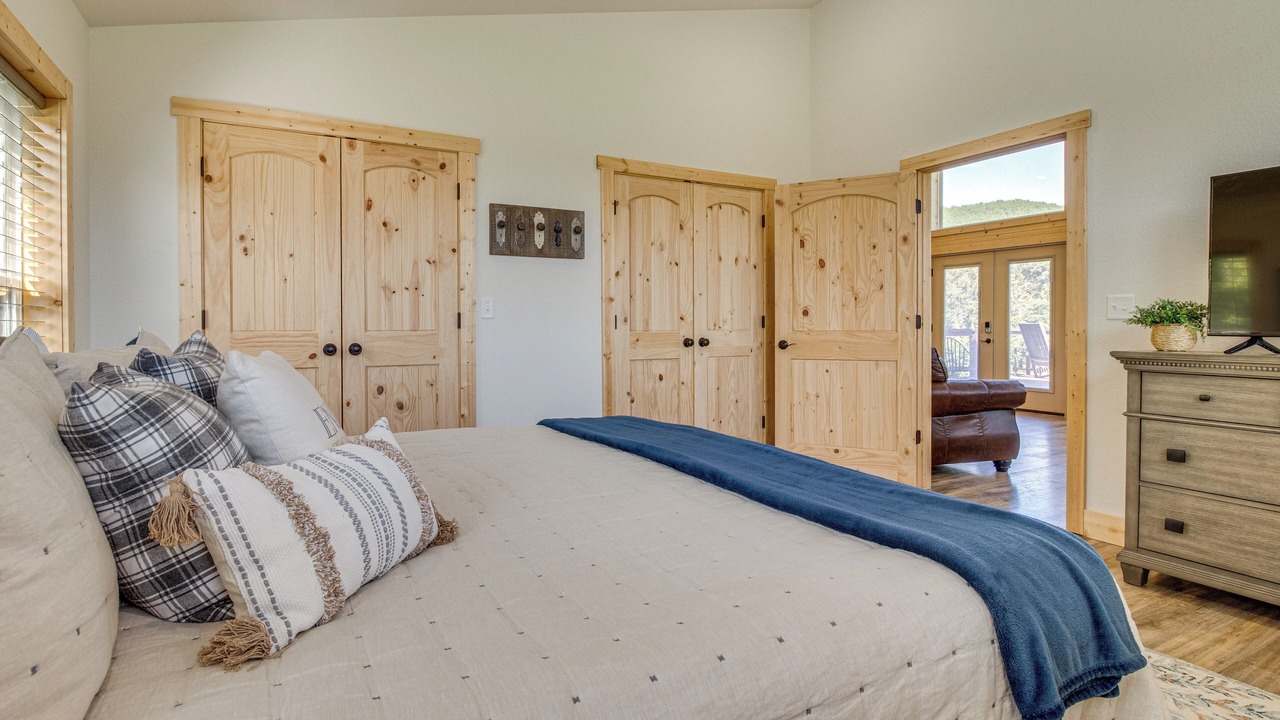 Photo of Bedroom in Mountain Home