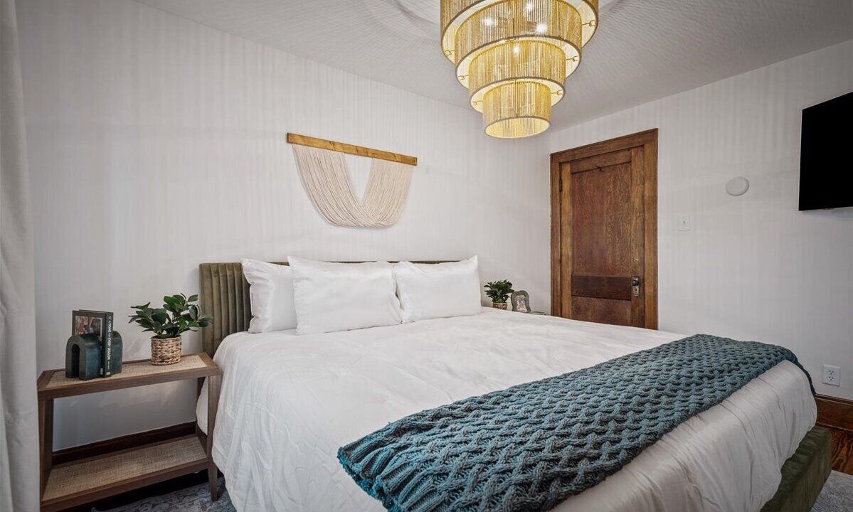 Photo of Bedroom in Grove City