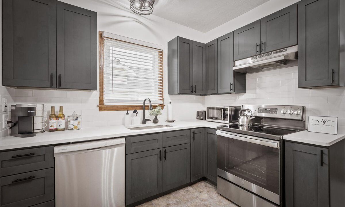 Photo of Kitchen in Grove City