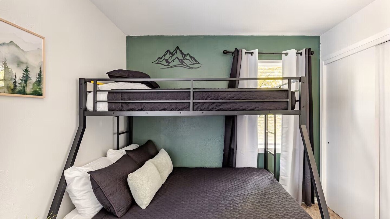 Photo of Bedroom in Euless