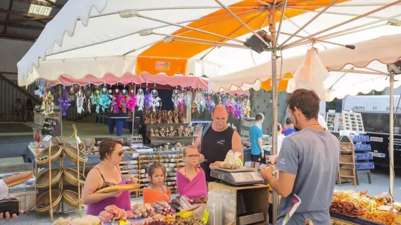 Photo of Others in Locunole