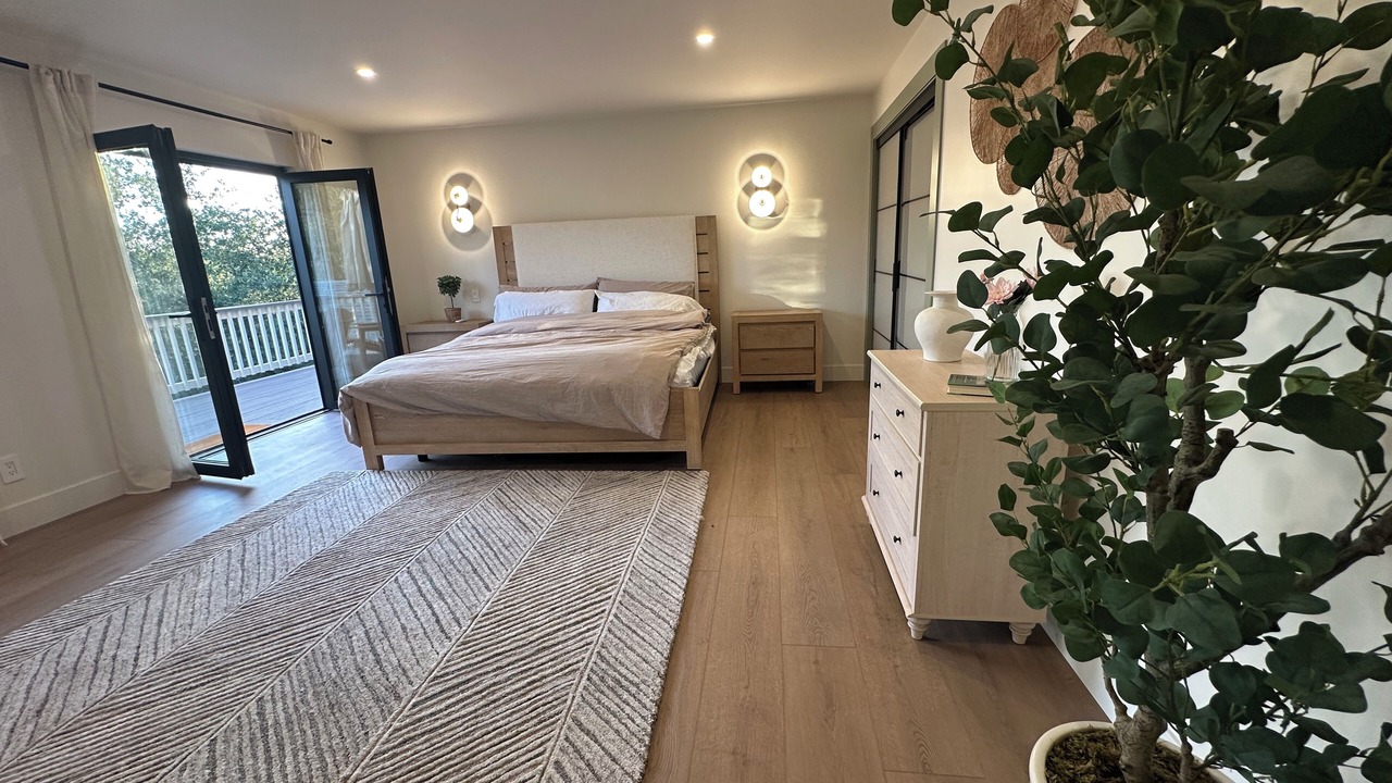 Photo of Bedroom in Lotus