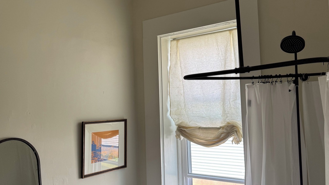 Photo of Bathroom in Albion