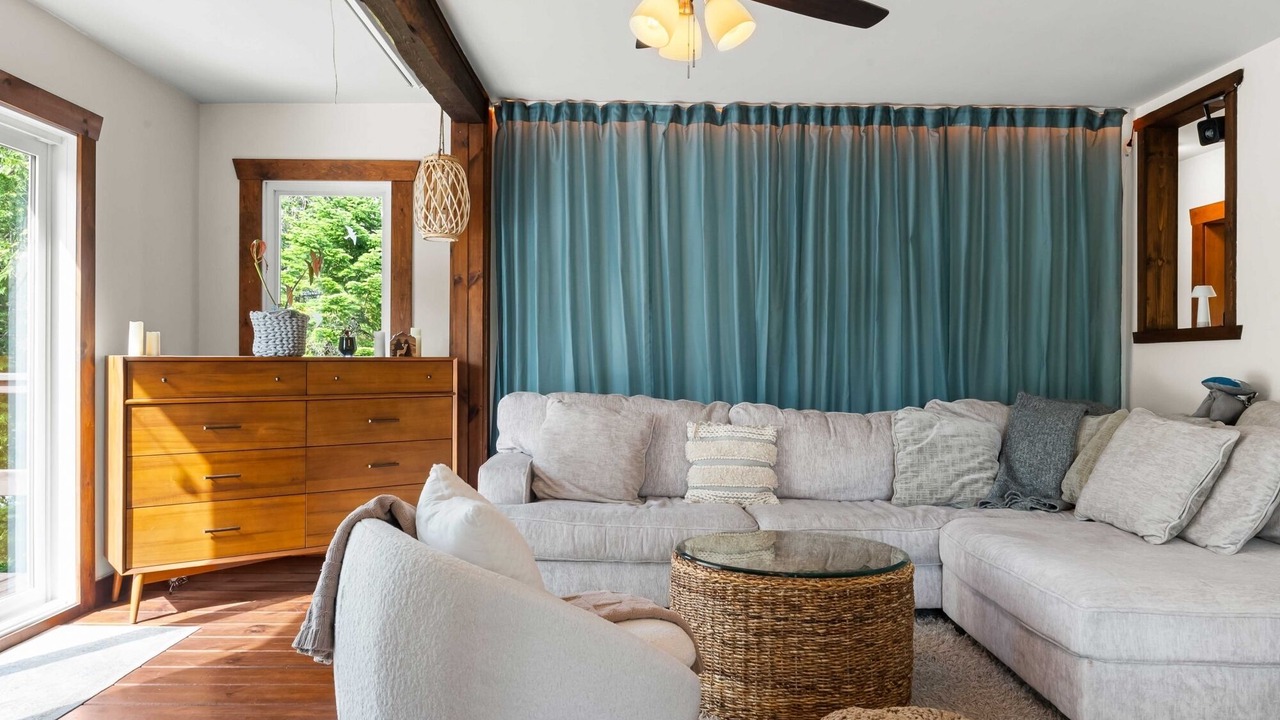 Photo of Livingroom in Saint-Mathieu-du-Parc