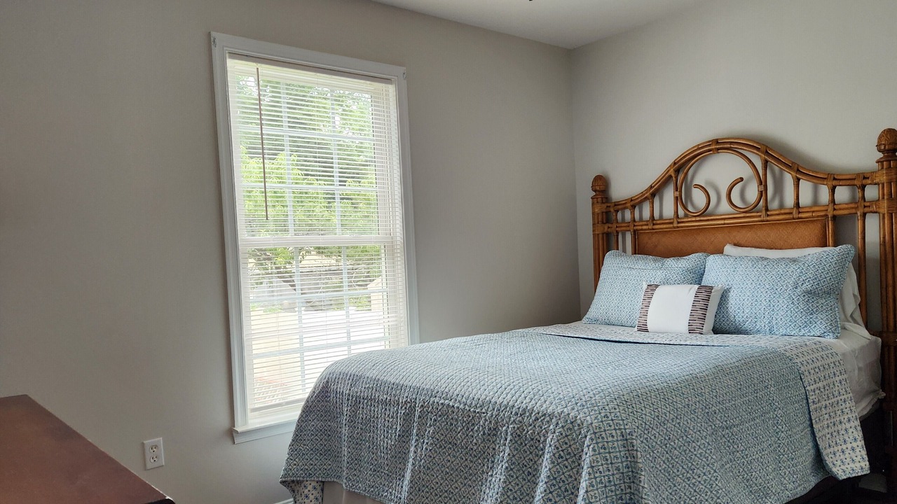 Photo of Bedroom in Issue